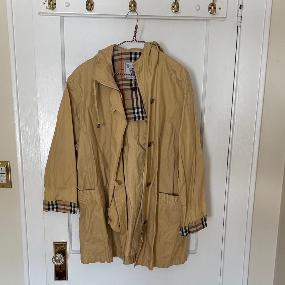 Vintage Burberry Beige Hooded Raincoat